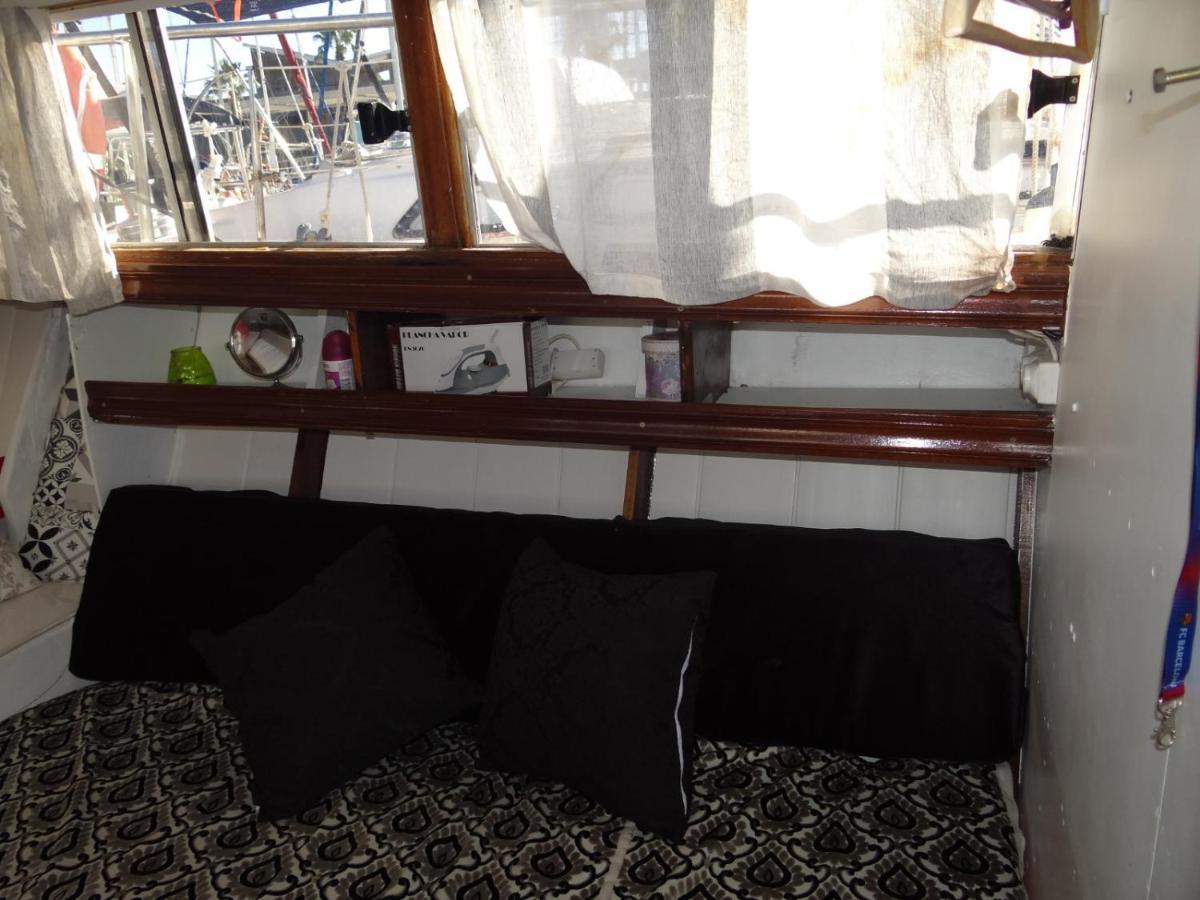 Hotel Precioso Barco En Barcelona Badalona Esterno foto
